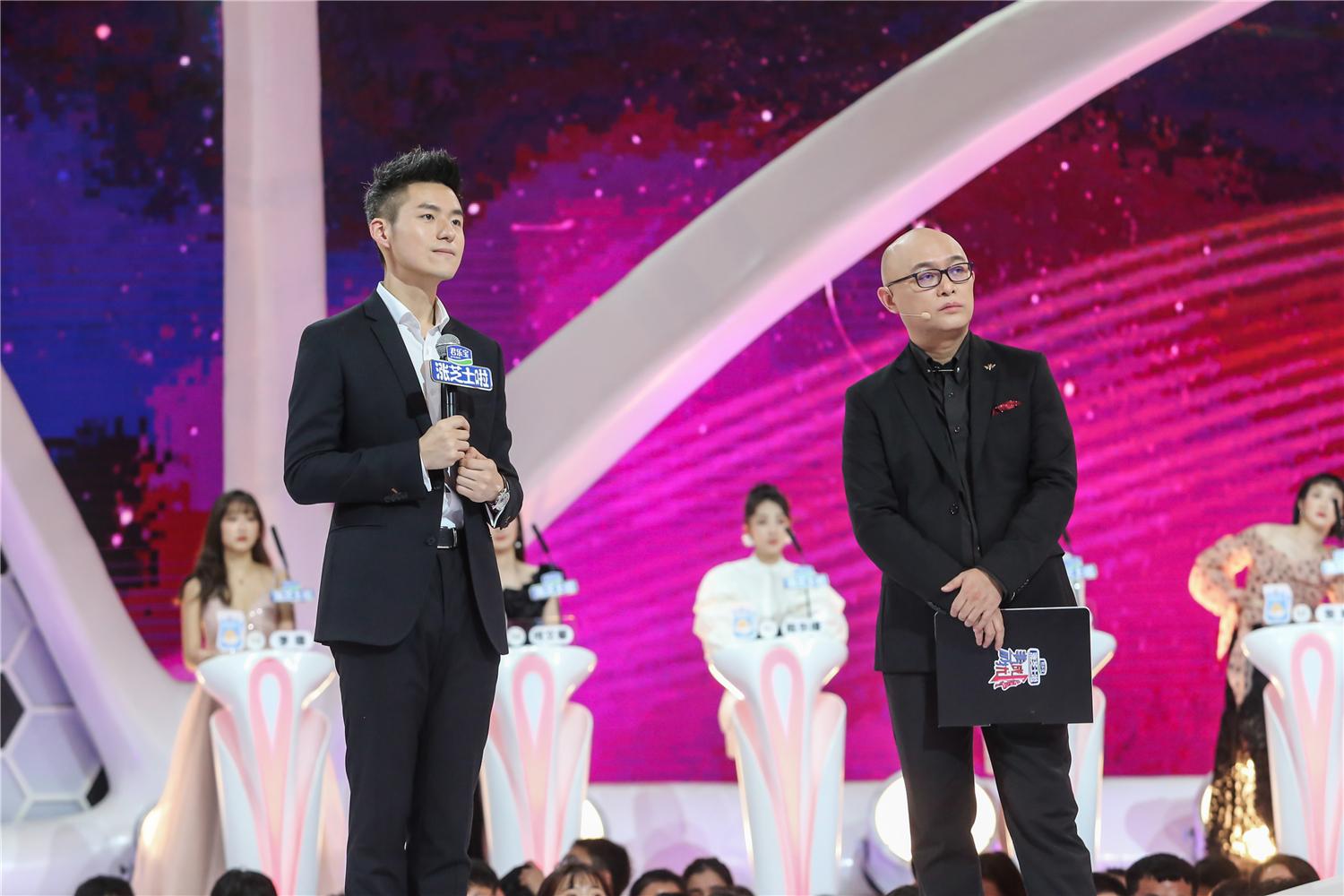 今晚非诚勿扰看瞬间爆灯pk强势告白