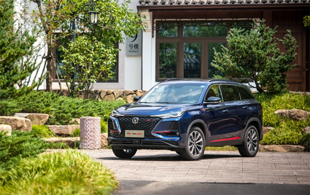 "四把火"烧出车市"新硬核" 长安汽车领跑寒冬