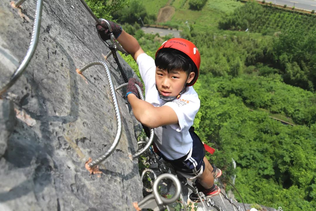 2020夏令营百年德国户外探险营重磅来袭上天入地飞檐走壁勇气的大门等