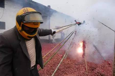 赶大集听爆仗买滴滴金