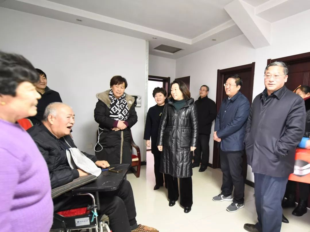 肥乡四大班子集体去看望他们!