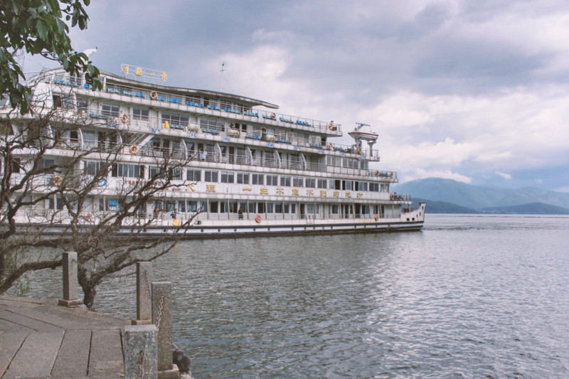 原创大理最美的苍山洱海在船上看