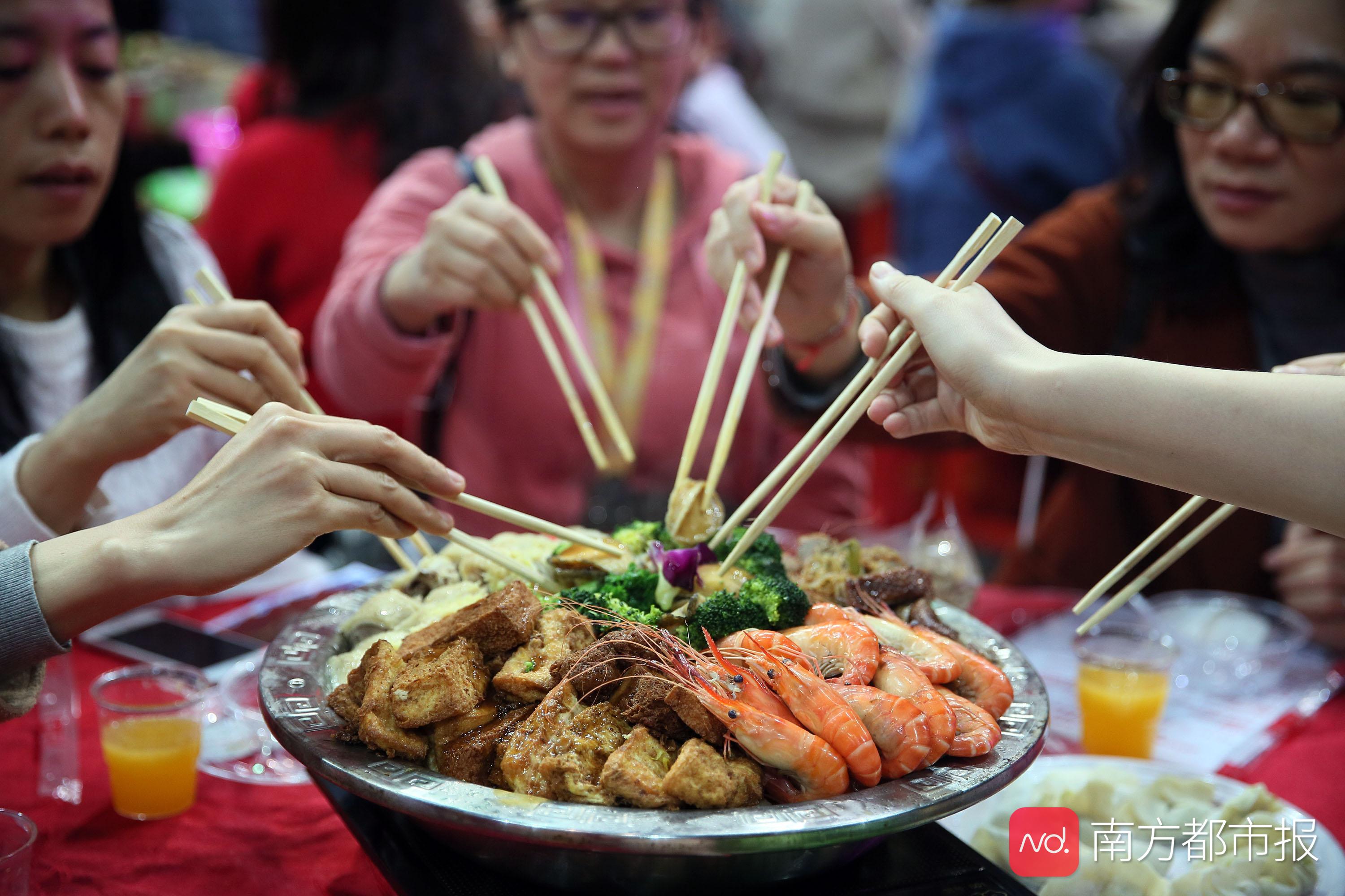 大盆吃饭图片图片