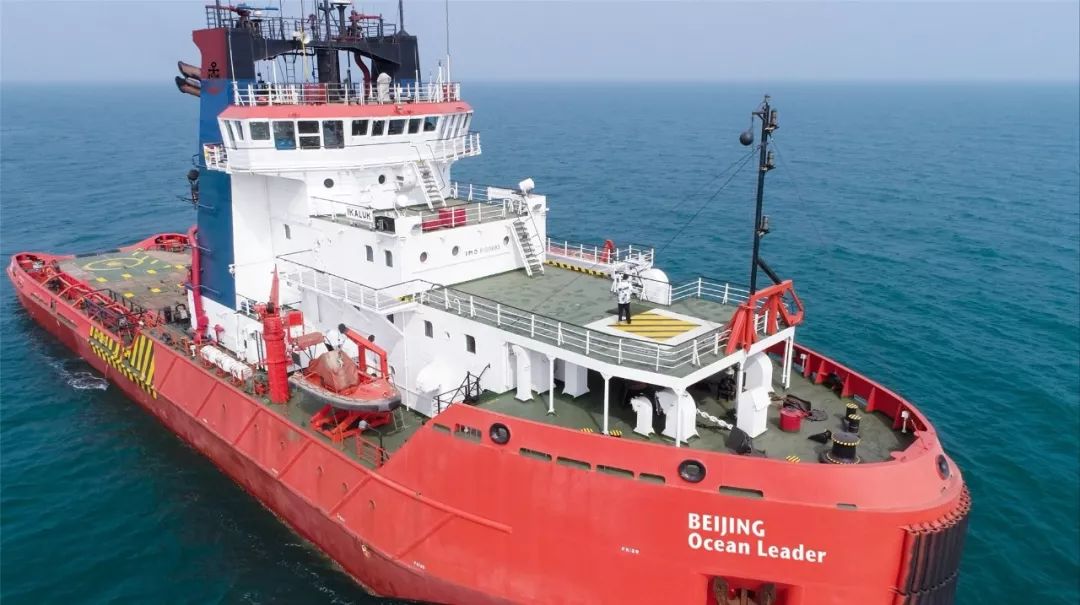 追了十年的侣行,从曾经的270(张昕宇)向红姐在北极求婚到开着帆船到