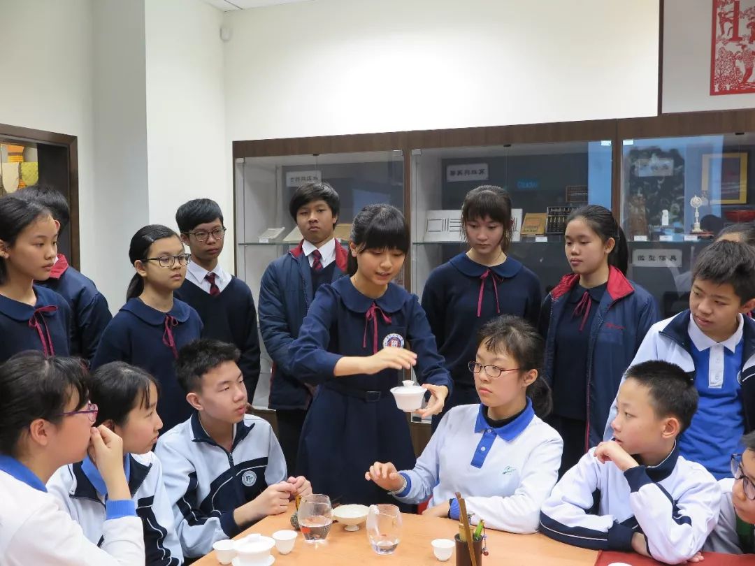 深圳中学生走进澳门培正中学进行一对一交流学习