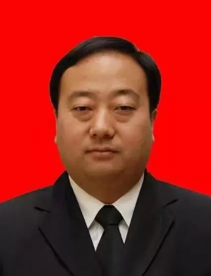 出生地甘肃岷县,在职大学学历,现任西和县委常委,组织部部长,拟晋升为