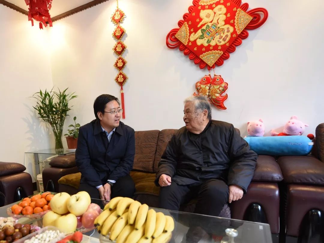 肥乡四大班子集体去看望他们!