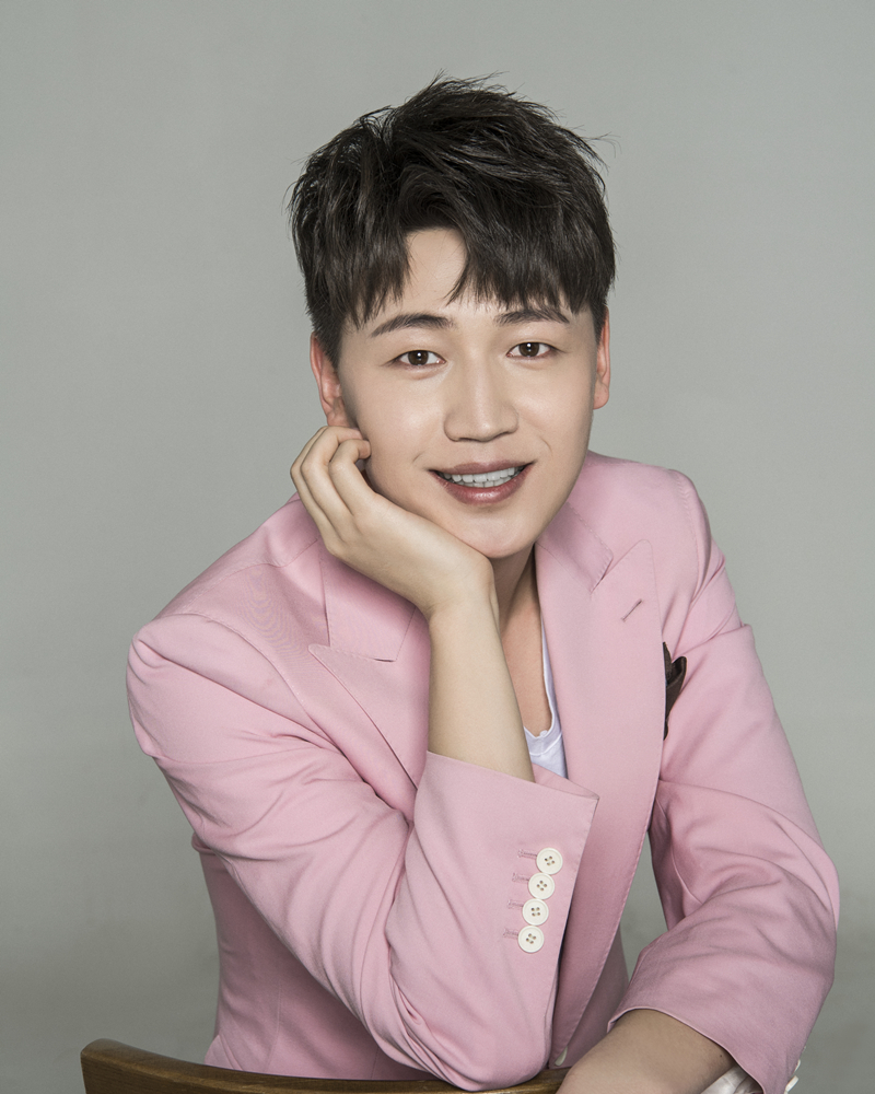 张野《萌医甜妻》开播 网友开启追剧模式_许劲