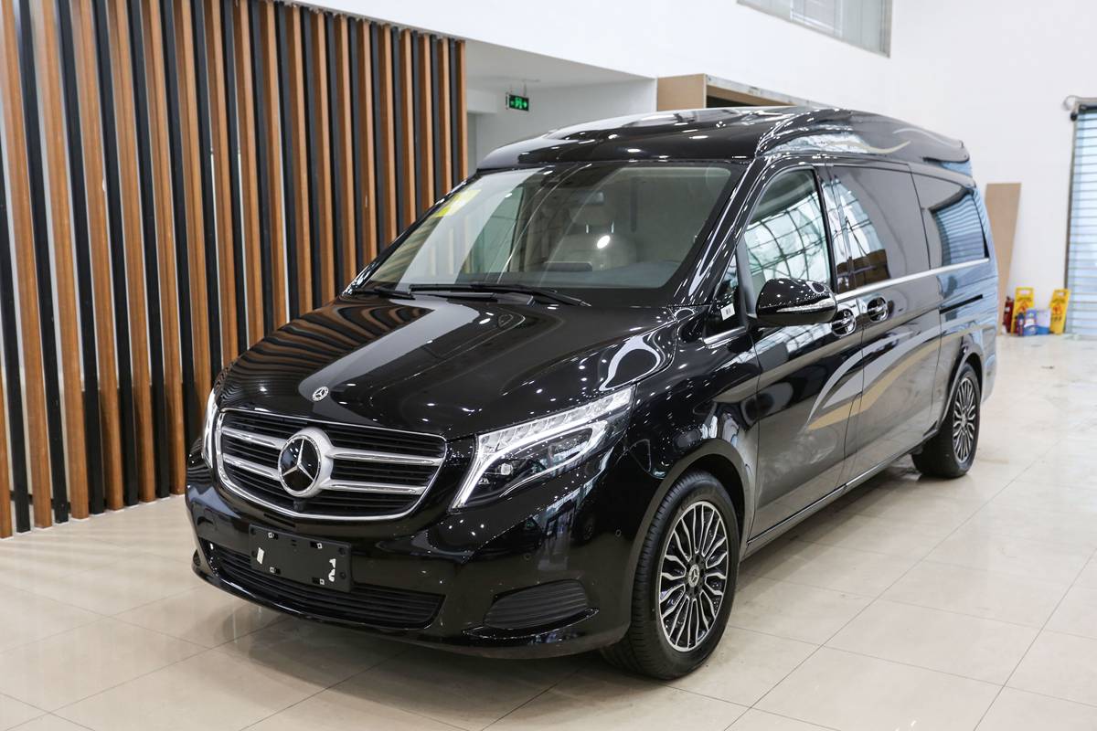 奔驰v260l创世总裁版独一无二创造耀目奇迹