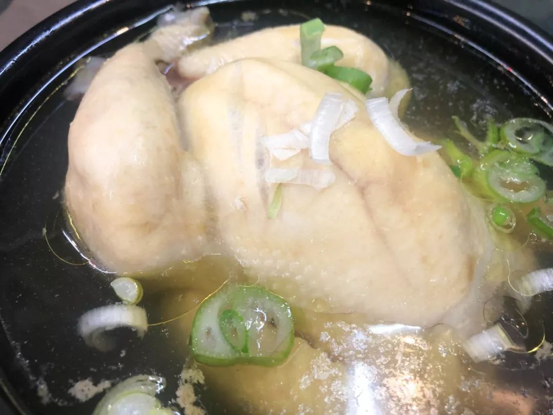 韩剧同款参鸡汤这家店一碗汤炖一整只鸡吃完暖足一整天
