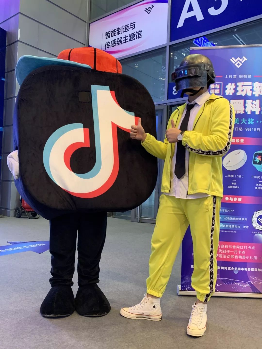 抖音id"机灵头"▲ 抖音id"你李总啊"主播