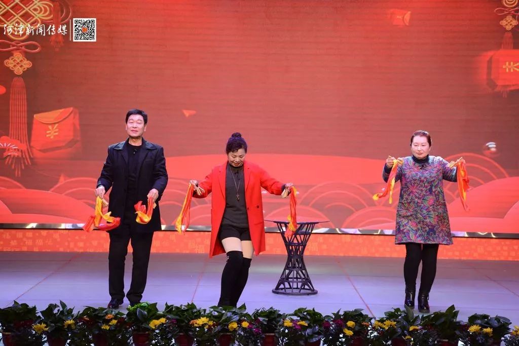 春节文化活动河津2020年干板腔迎春晚会录制完成