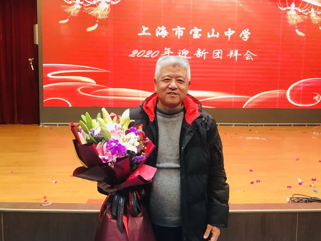 物理高级教师物理教研组组长邱金山老师时刻准备援疆支教吴书记为积极