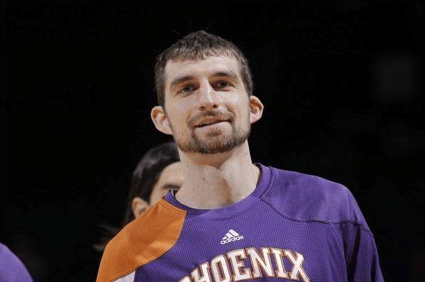 大哥叫做卢克-泽勒.