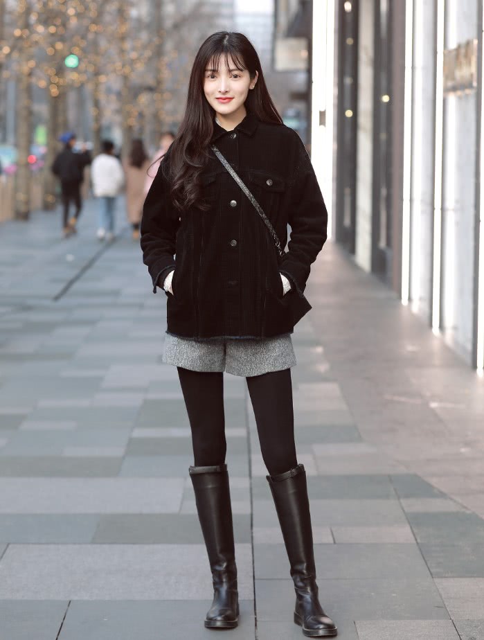 20年别只穿马丁靴了酷爆街头的骑士靴才是潮人新宠更显腿直