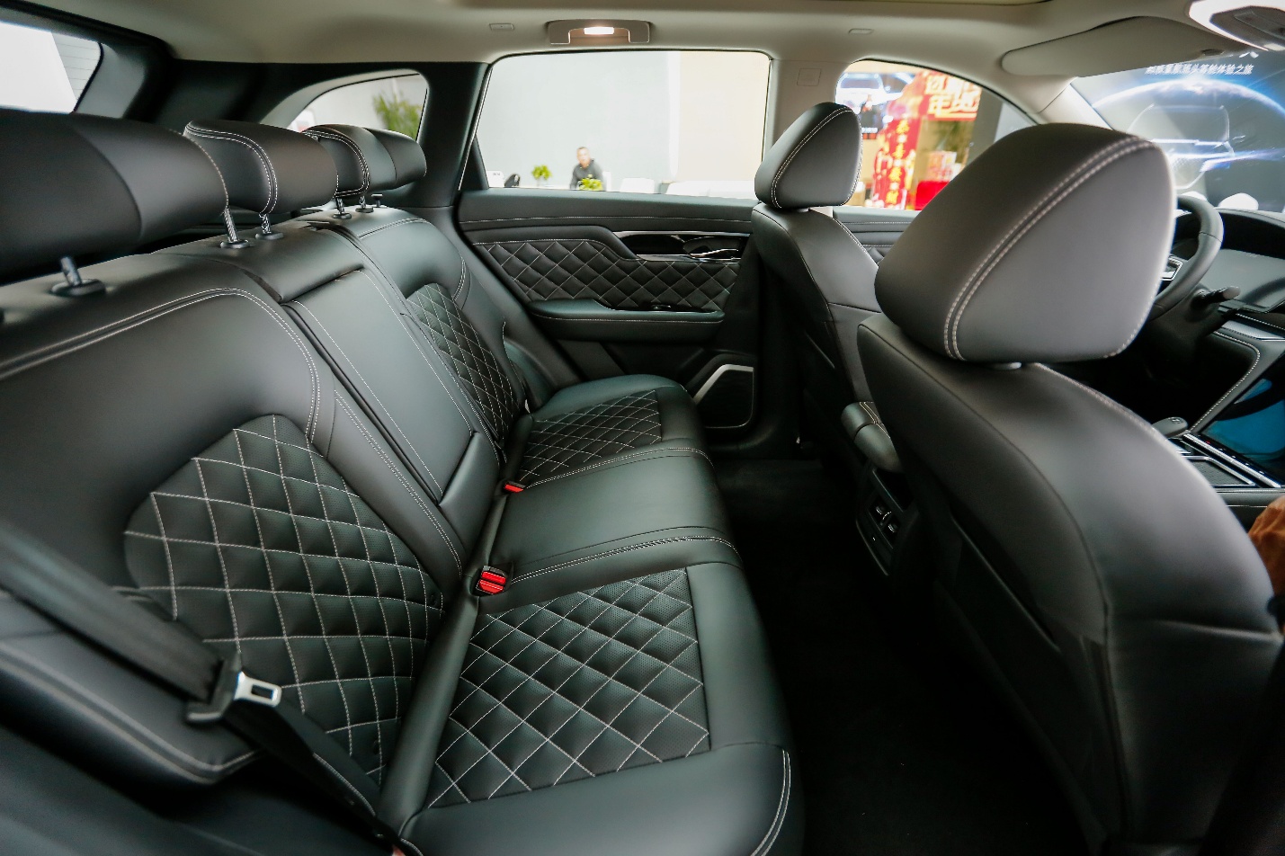 联合引擎东风启辰星初体验原来suv副驾座椅可以这样玩