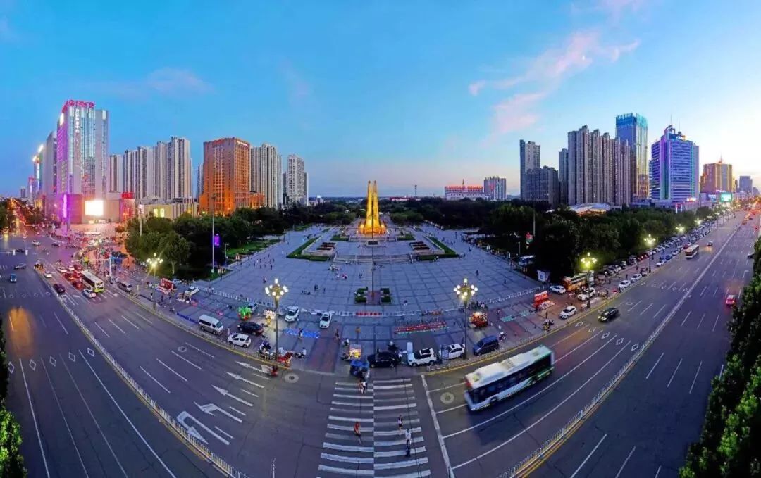 业由才广"理念坚持党管人才原则路南区大学生代表纷纷表示,将不负家乡