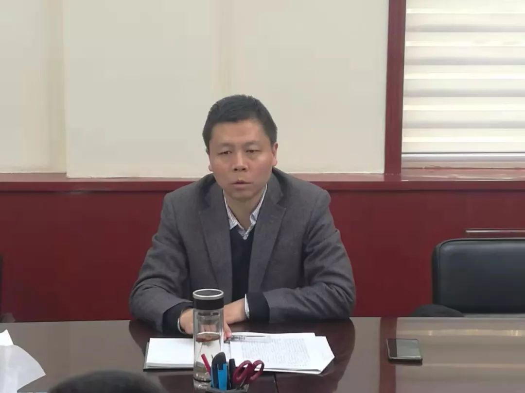 朱小强主持召开分管部门工作会议