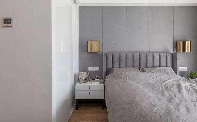 硬包床头墙,打造温馨卧室,提升舒适档次!