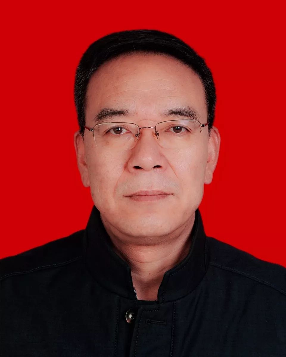 郭旭光男,汉族,1968年3月出生,中共党员,甘肃岷县人,出生地甘肃成县