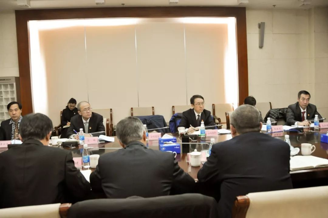 焦阳参加分组讨论李恩忠参加分组讨论王哲参加分组讨论李刚参加分组