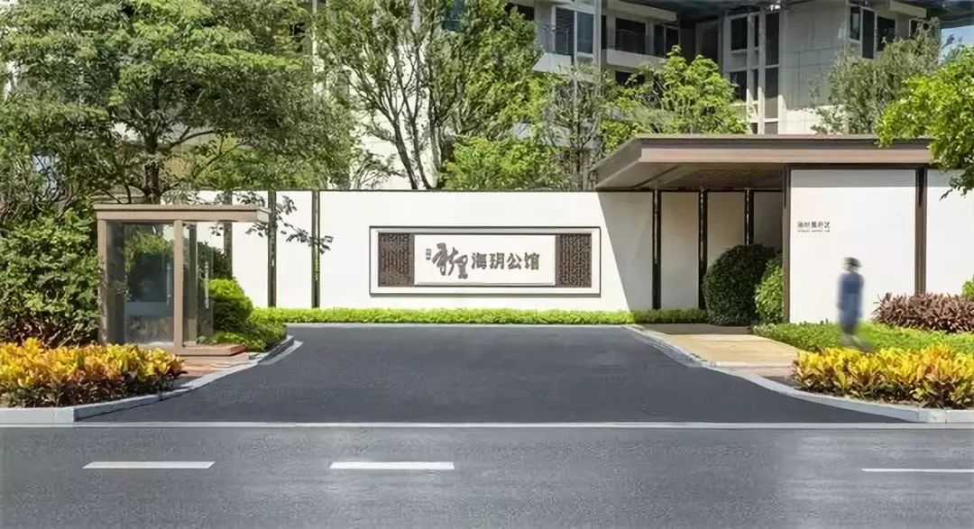 当天空遇见海洋绿地61阳江新里海玥公馆