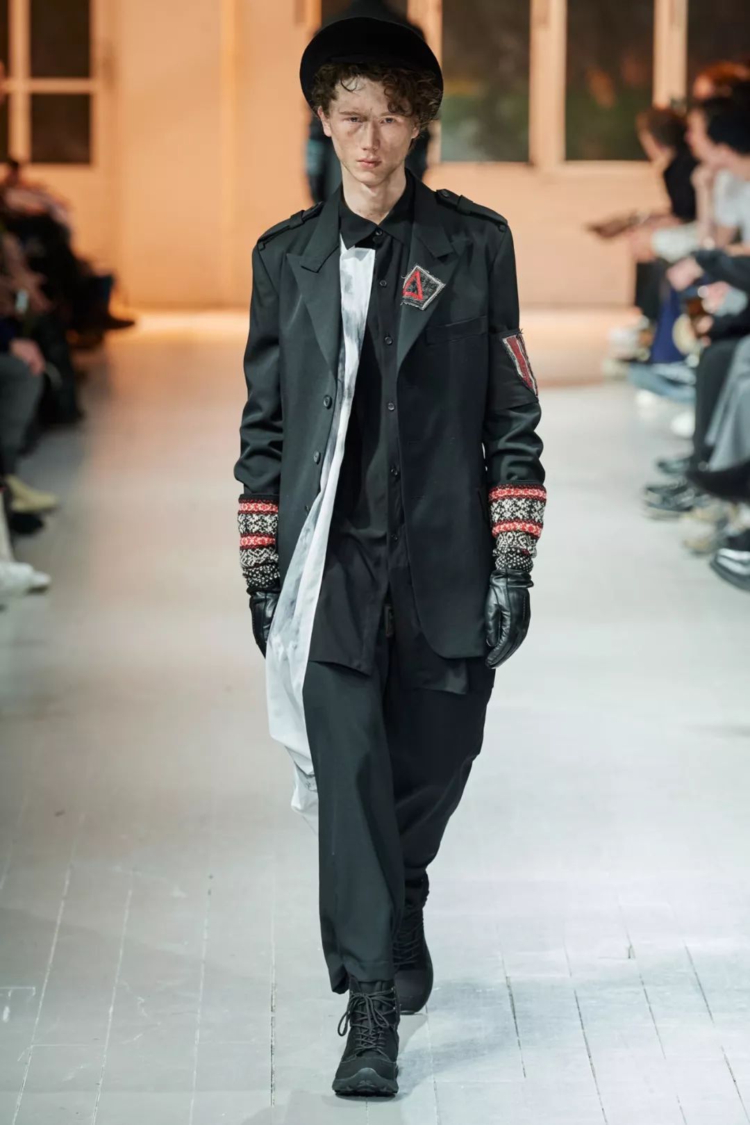 日本服装设计三巨头山本耀司川久保玲三宅一生2020秋冬全新系列发布