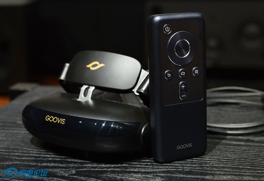 头戴显示器的荣耀之选酷睿视goovispro蓝光头显详细评测