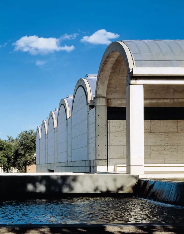 建筑大师路易斯康