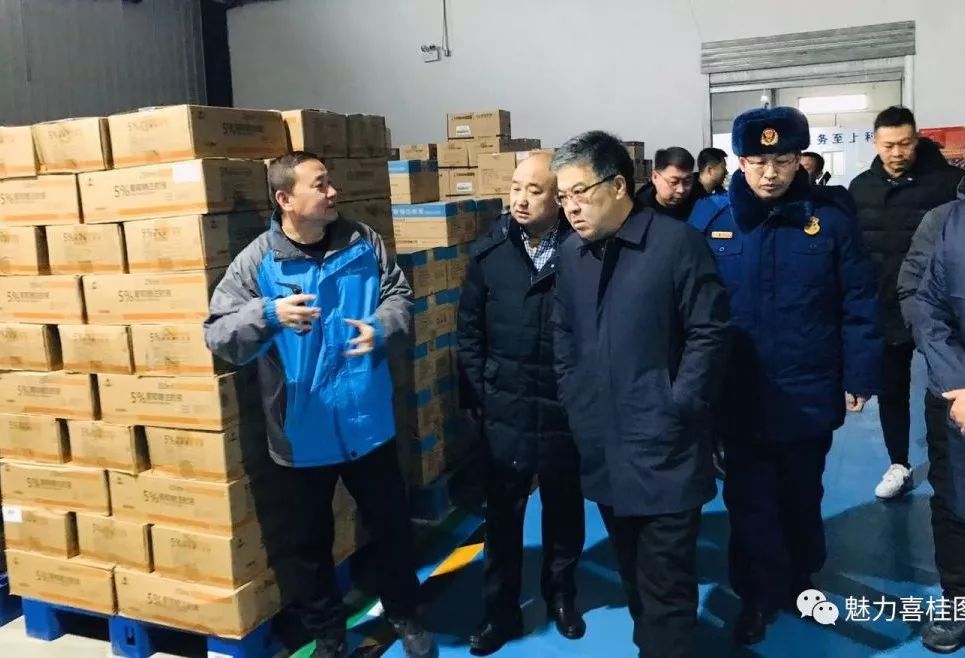 1月16日,区委副书记白相工,政府副区长云晓清带领区安全生产大检查第