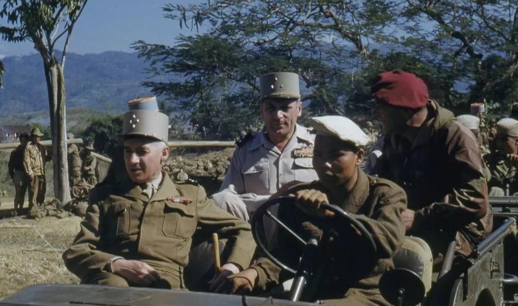 法国重返越南,美国高调介入,法军空降奠边府