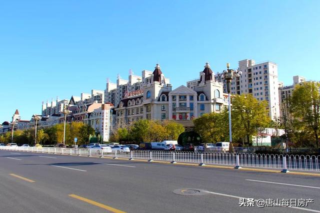 新华联国花园|总部大观,地处唐山南湖cbd核心区,距离唐山新体育中心仅