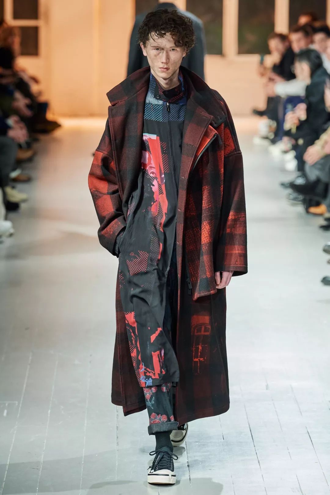日本服装设计三巨头山本耀司川久保玲三宅一生2020秋冬全新系列发布