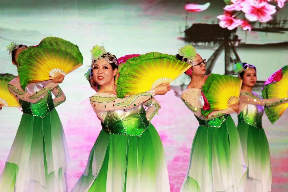 缘聚杨柳生命阳光垂杨柳中心小学教育集团2019年度教师风采展示