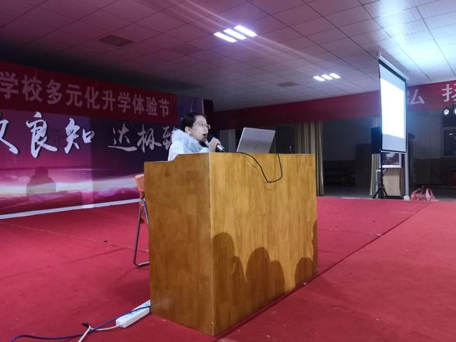 抖音舞蹈火意义_抖音最火100个舞蹈_抖音舞蹈火的原因