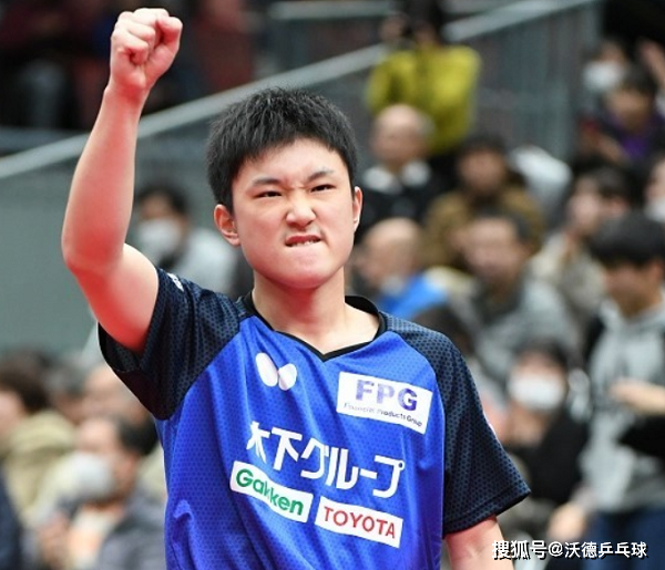 华裔日本天才打嗨了,1-3落后4-3上演绝地逆转进决赛_张本