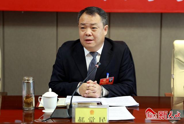 郝觉民参加张家川代表团审议时强调