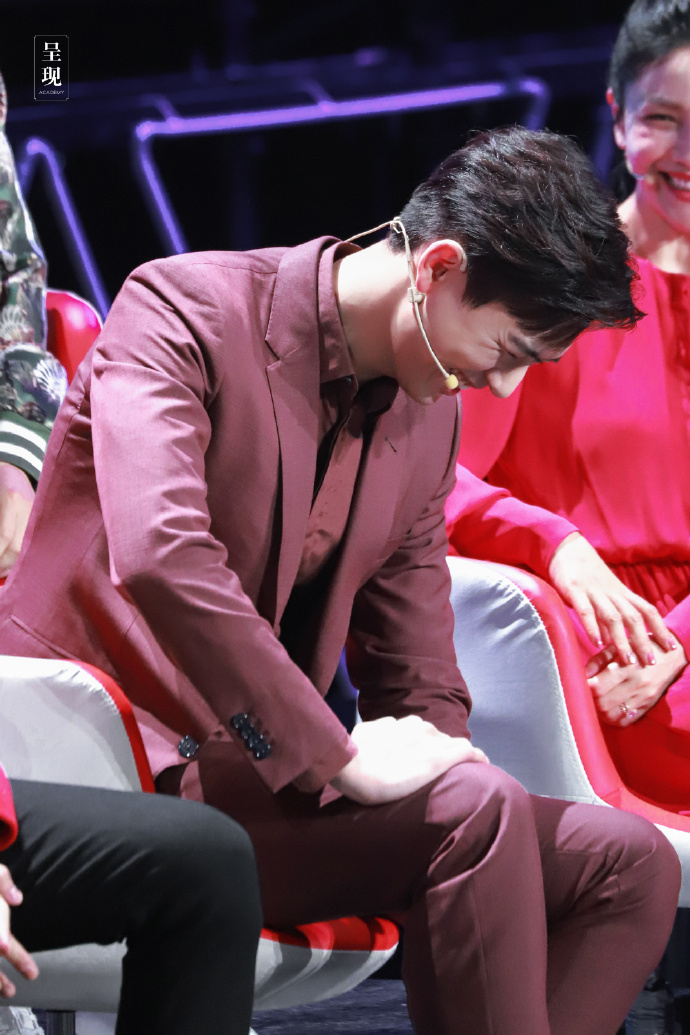 李现春晚直通车全程cut超甜的现男友精彩助梦瞬间