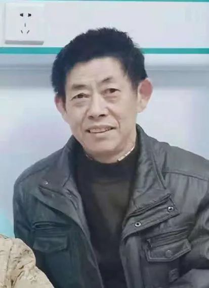 黄梅县第四届道德模范事迹展播真情相伴携手终生赵新国