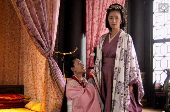 原创历史上最幸运的宫女,贿赂太监阴差阳错,成就太皇太后