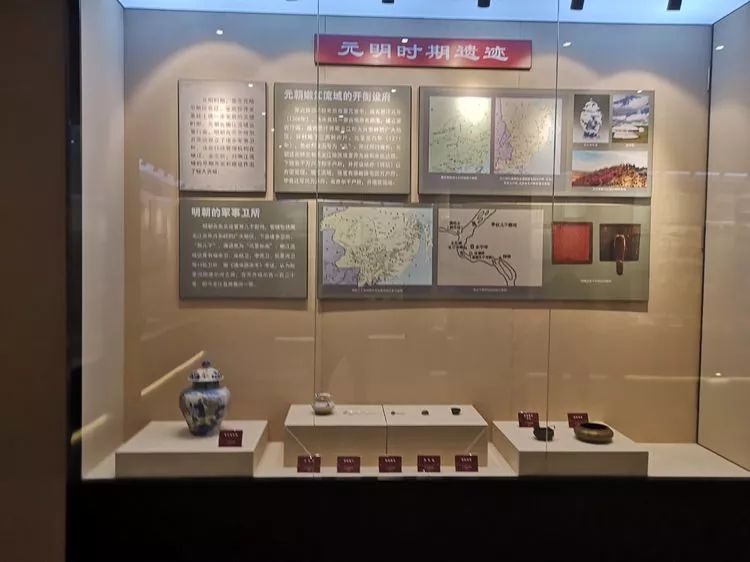 欢迎来到龙江县博物馆! 龙江县博物馆展示面积近2000平方米,地上三层.