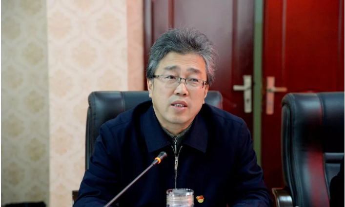 会上,省农业农村厅调研员张俊杰传达了农业农村厅第53次党组会关于