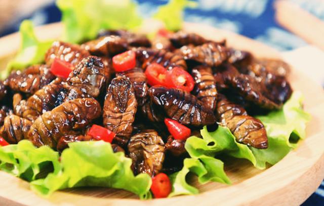 起鸡皮疙瘩可以多吃什么(起鸡皮疙瘩可以多吃什么食物)