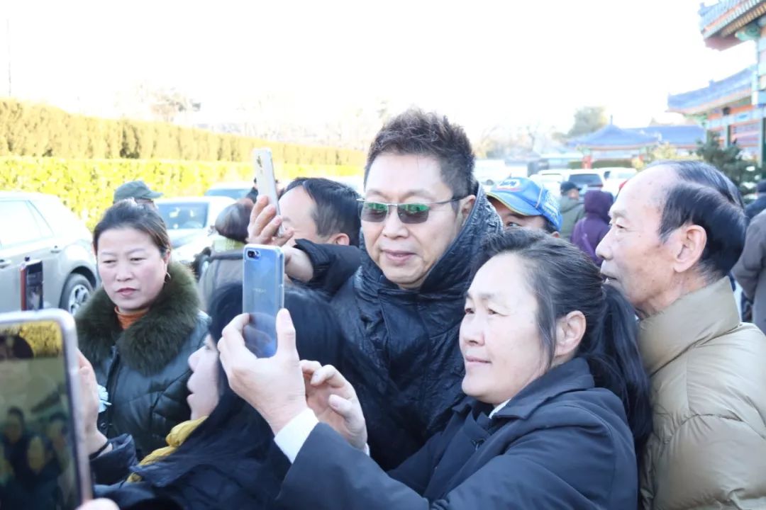 王为念 现身追悼会