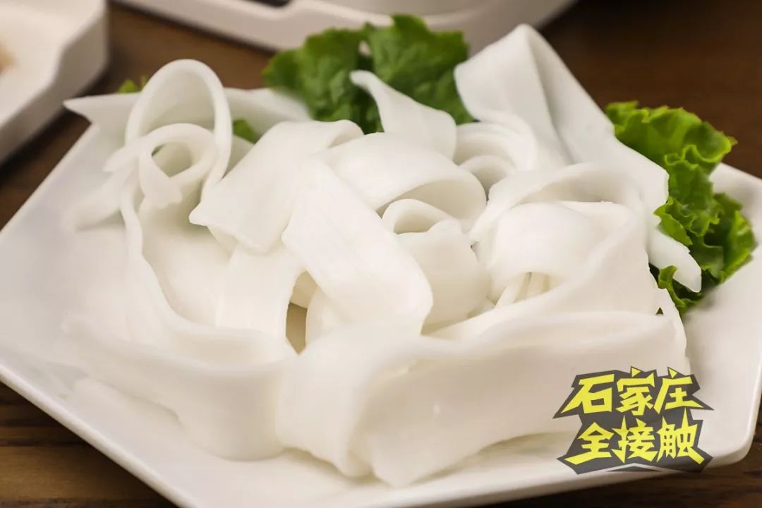 3秒就熟!99元喂饱3人的鱼火锅!疯抢锅底一口不剩!