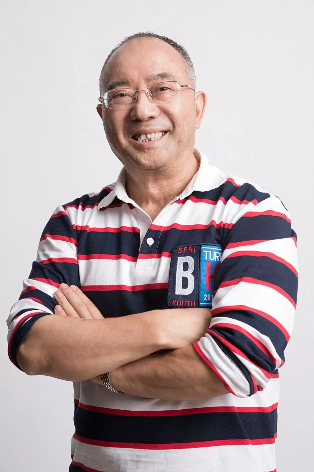 与现场观众聊聊他的老年生活《听我韶韶》主持人老吴也将亲临现场主持