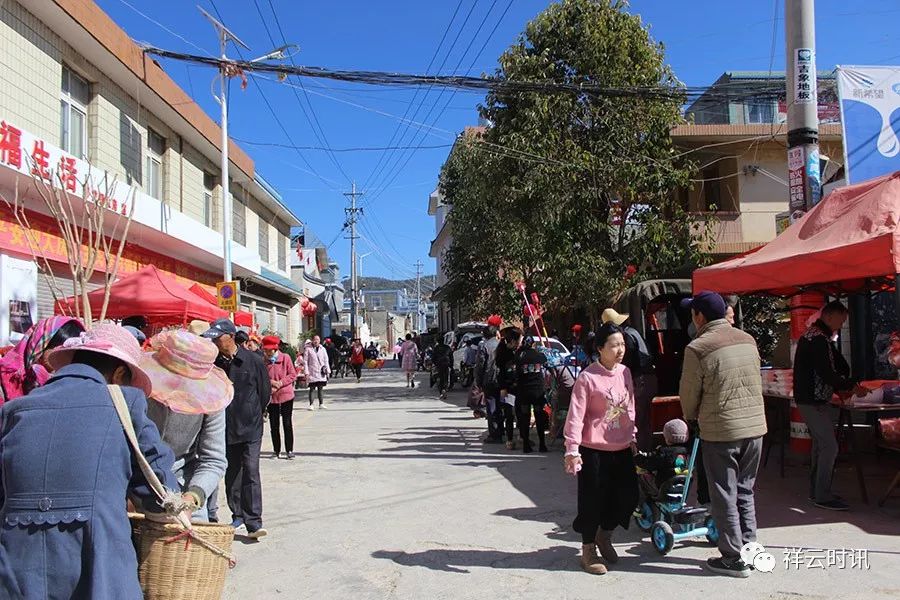 沙龙镇新建农贸市场热闹了