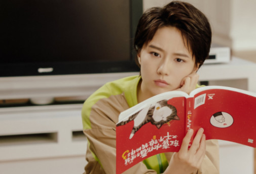 颖,不管是导演还是演员都很有诚意很用心,对《爱情公寓5》口碑一度