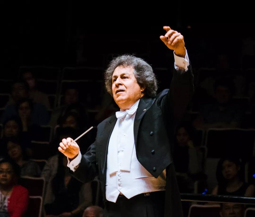 的,无疑是12月30日「意大利古乐团中的领头羊」法比奥·比昂迪的到来