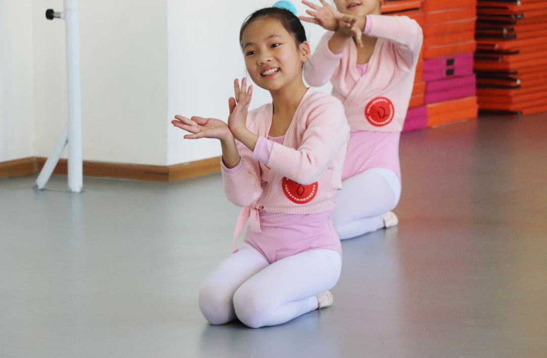 2020年送孩子学舞蹈如果她有一天问你为什么要去学跳舞那就拿这些真相